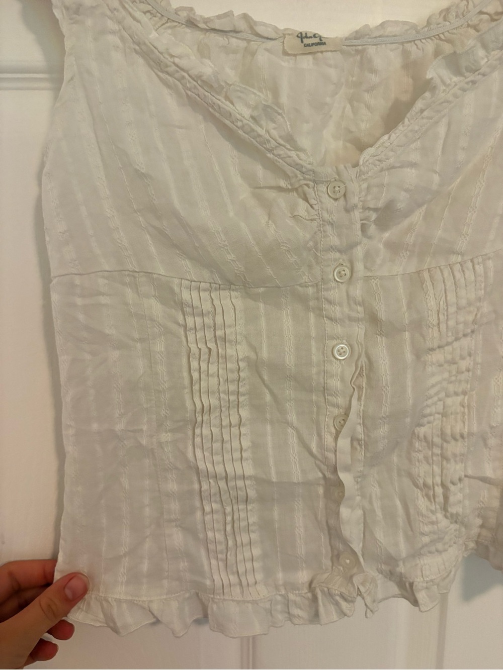 John Galt White Lace Ruffle Button Tank - Picture 3 of 8